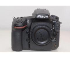Appareil photo Nikon D810 en bon état