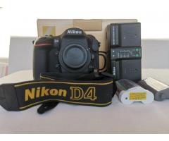 Nikon D4 (7000 clics) tres peux utilisé