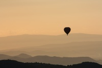 Montgolfière matinale (Massif Central)