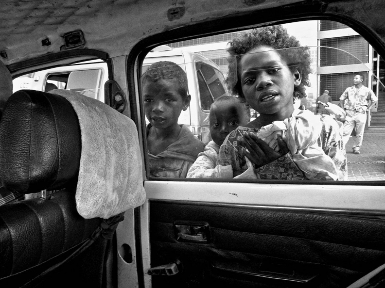 Madagascar, dans un taxi.jpg