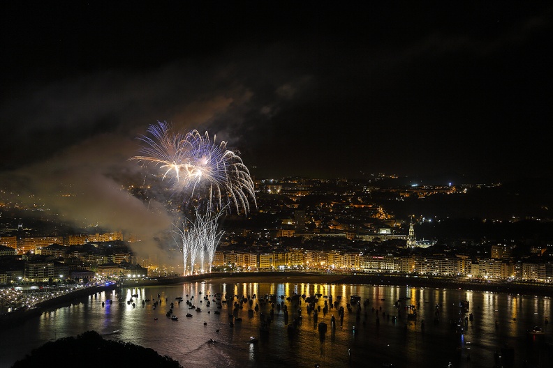 Feux d'artifice à Saint Sébastien.jpg