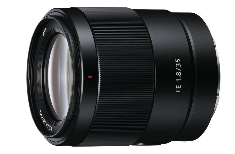 Un 35 mm f/1,8 « poids plume » chez Sony
