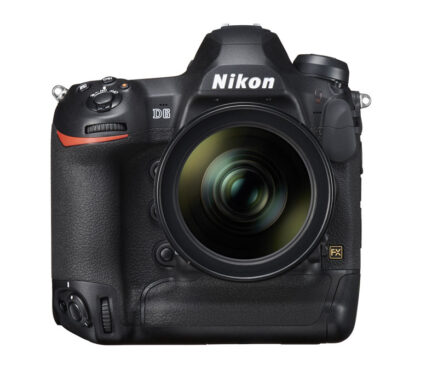 Nikon sort un D6 et deux objectifs