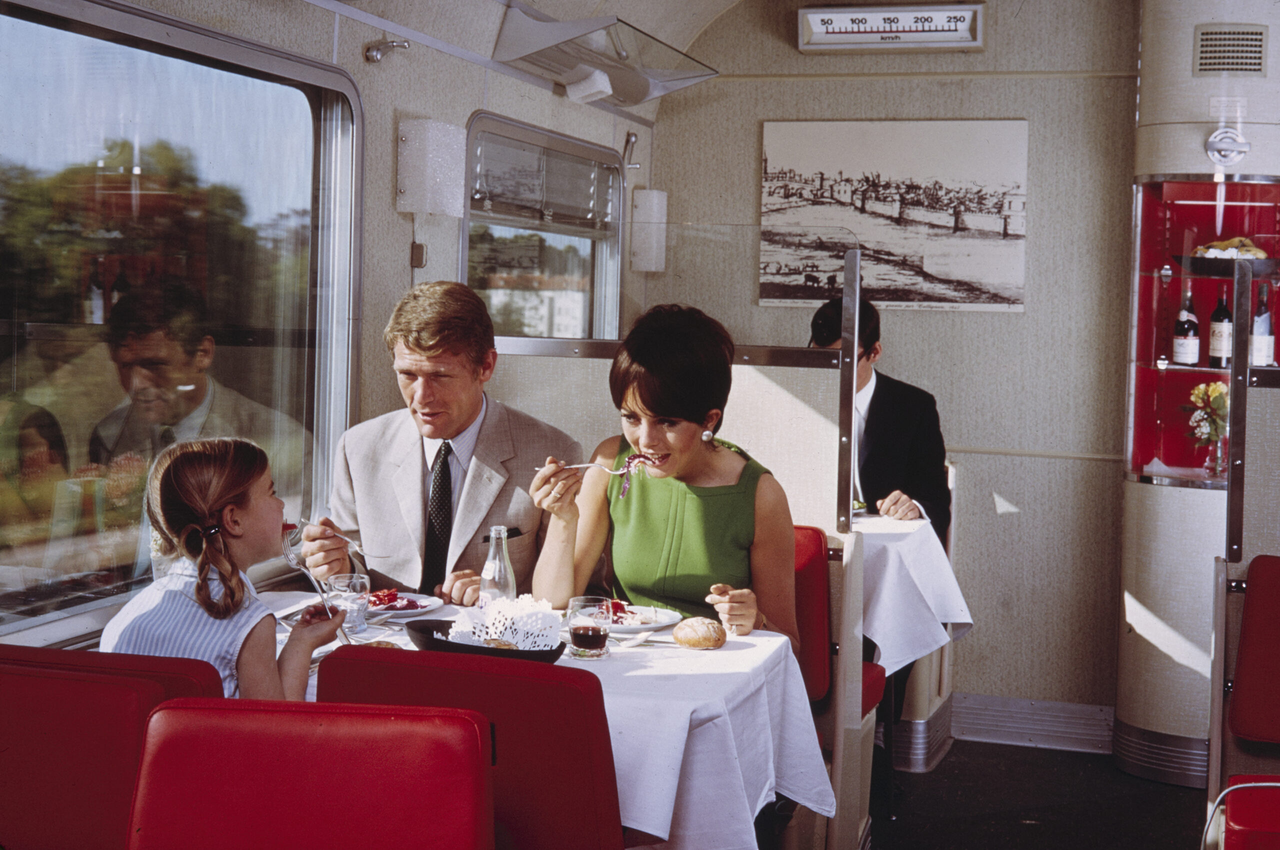 Wagon-bar. Une petite histoire du repas ferroviaire