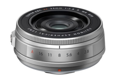Fujinon XF23 mm f/2,8 R WR : objectif 35 mm compact, léger et résistant