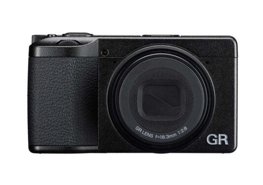 Ricoh GR IV, nouveau compact expert de la street photography